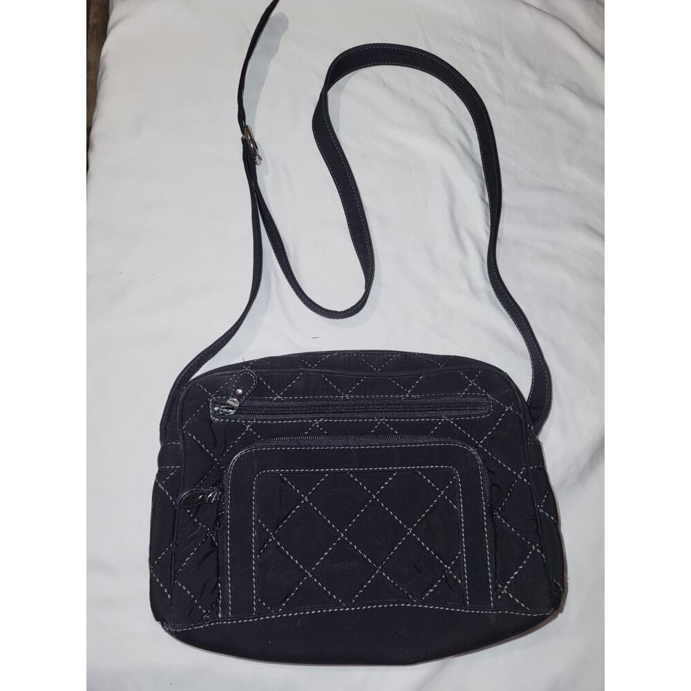 VERA BRADLEY ALL IN ONE BLACK CROSSBODY QUILTED HANDBAG, MEDIUM